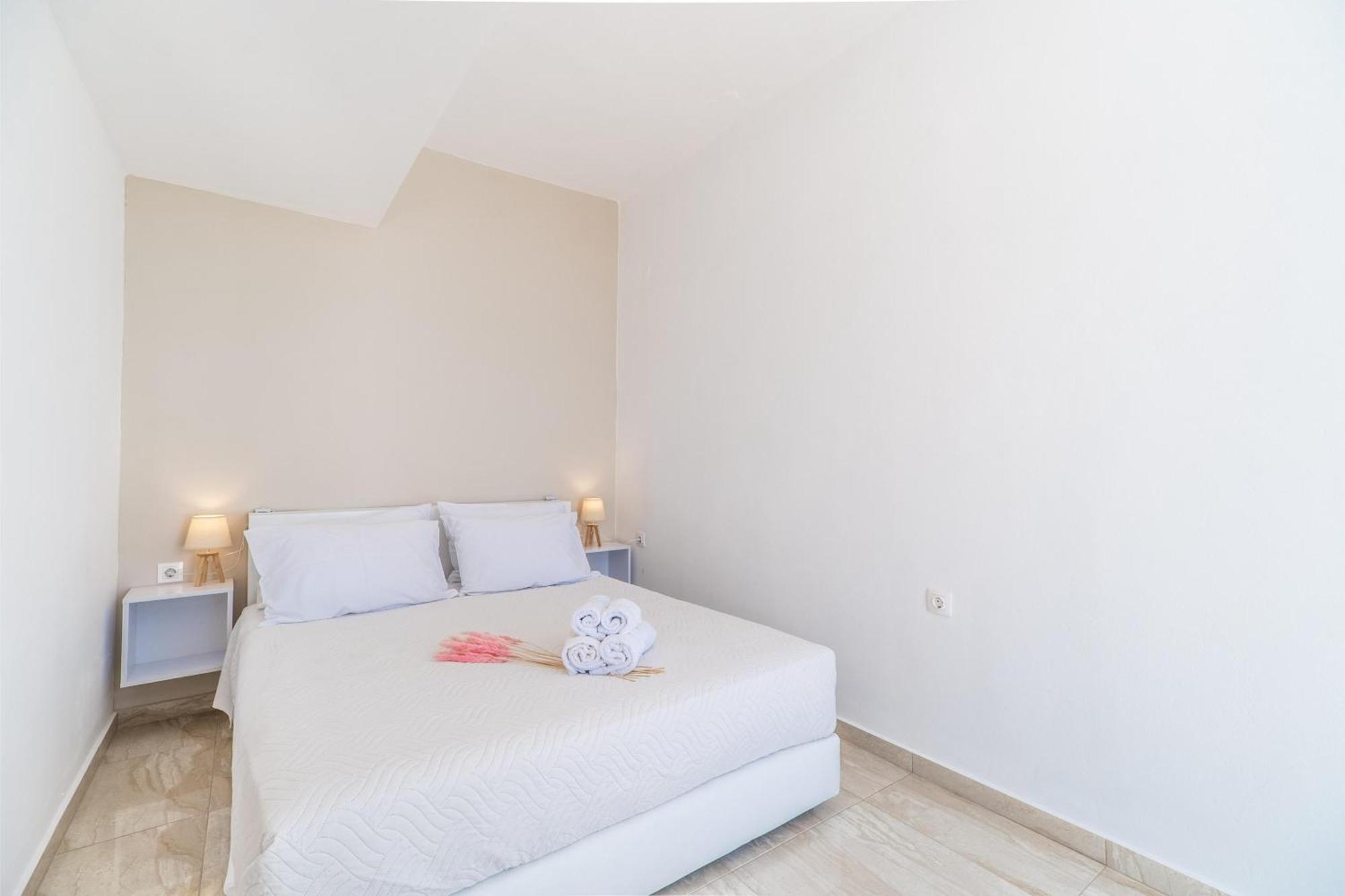 Avra Sfakia Apartments Khóra Sfakíon Exterior foto