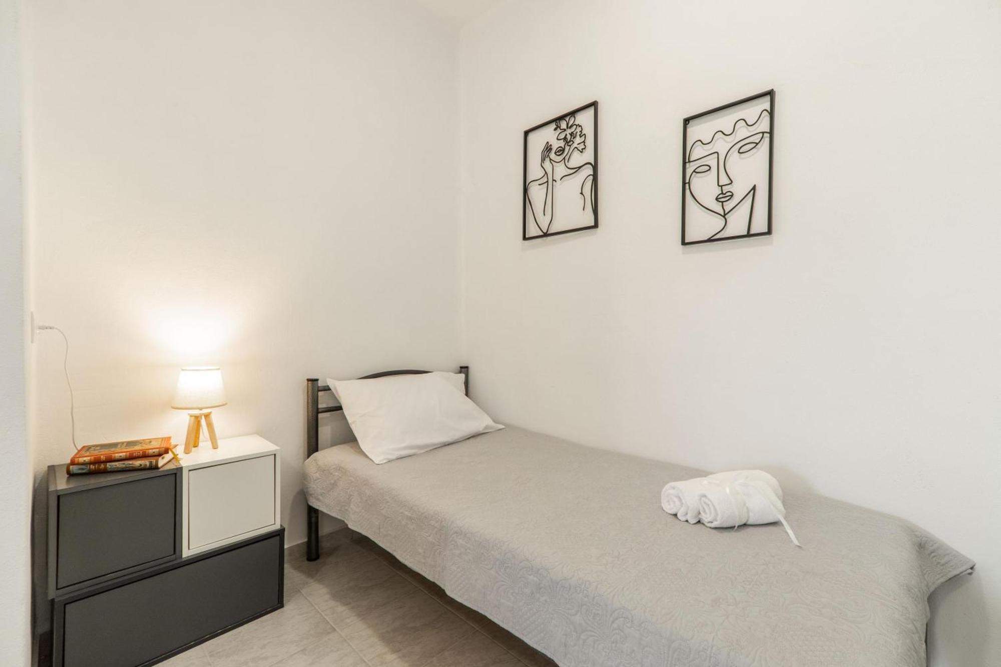 Avra Sfakia Apartments Khóra Sfakíon Habitación foto
